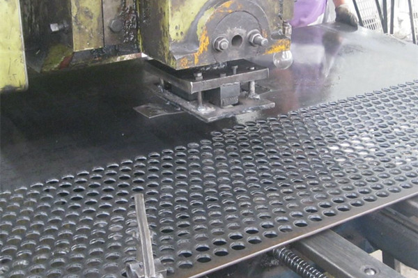 鱷魚(yú)嘴沖孔網(wǎng)