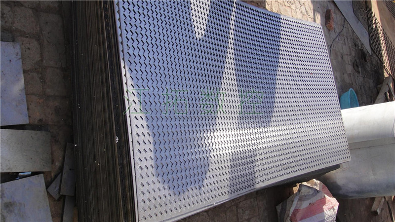 菱形孔沖孔網板